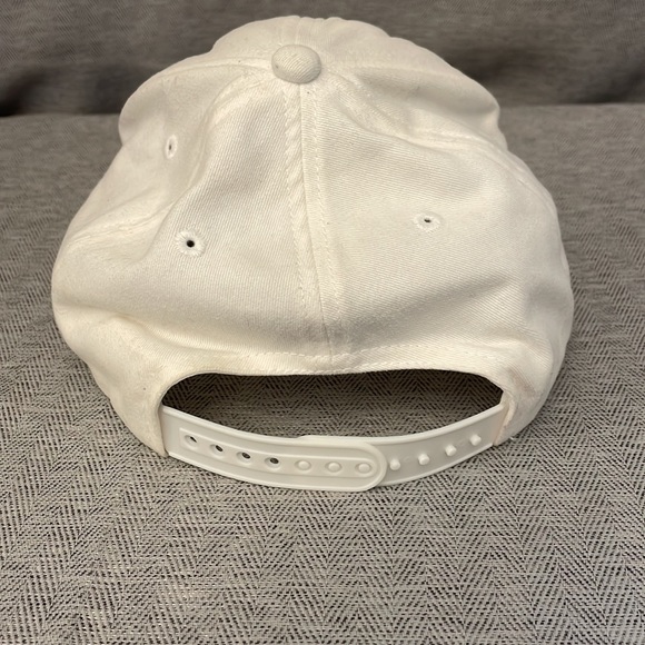 2003 Walt Disney World Resort Embroidered 3D Snapback Hat - Unisex - Picture 3 of 8